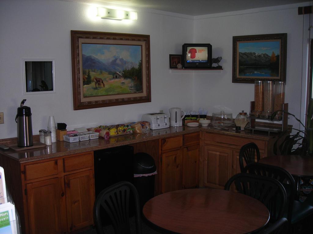 Cozy Inn Cortez Ngoại thất bức ảnh